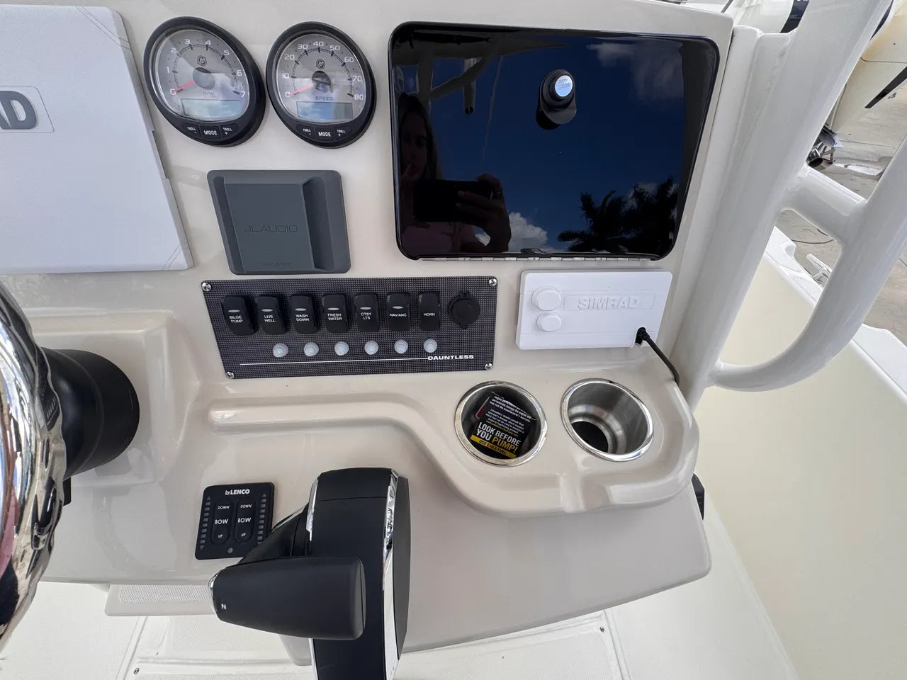 2026 Boston Whaler 220 Dauntless 22.0 feet, Clearwater, Florida #9