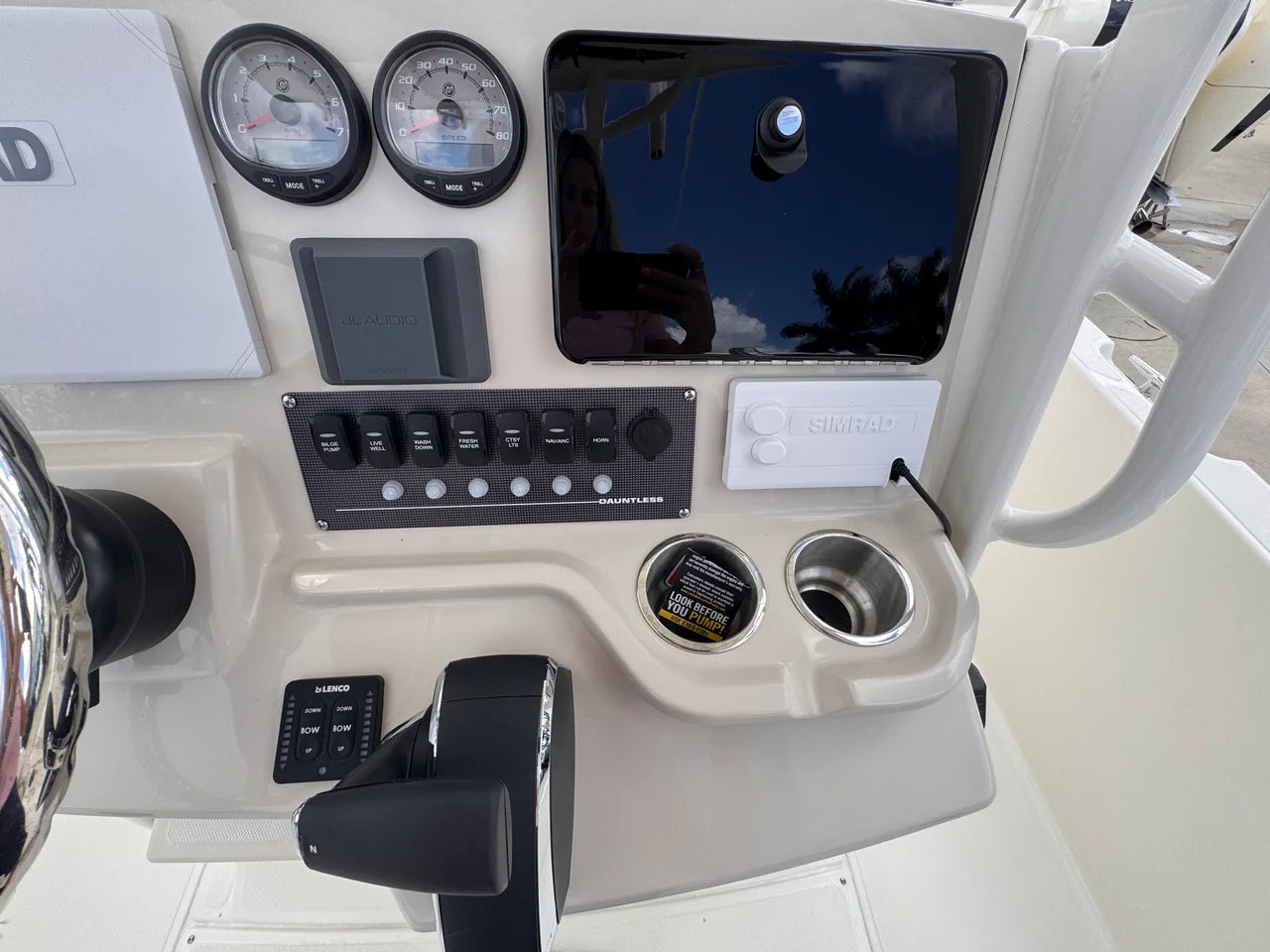 2026 Boston Whaler 220 Dauntless 22.0 feet, Clearwater, Florida #9