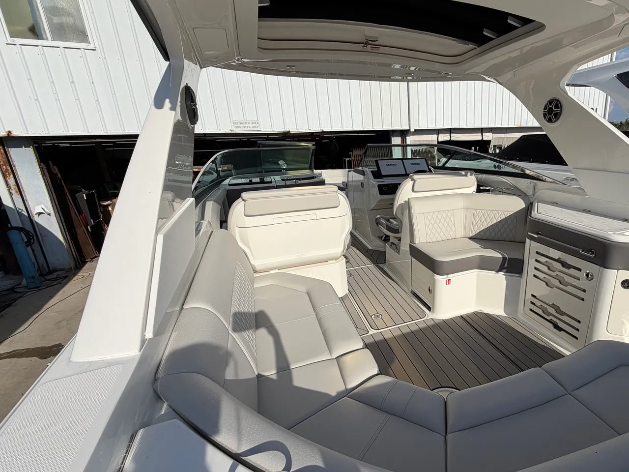 2026 Sea Ray SLX 310 Outboard 31.0 feet, Clearwater, Florida #6