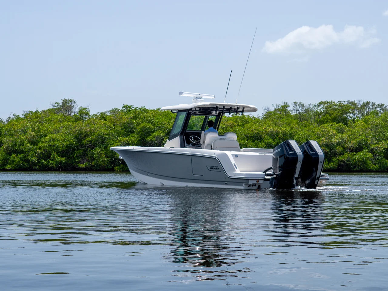 2026 Boston Whaler 330 Outrage 33.0 feet, Clearwater, Florida #2
