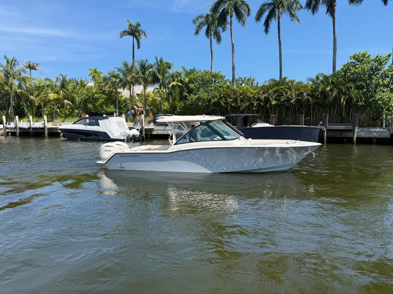 2027 Grady-White 325FRD 32.0 feet, Clearwater, Florida #1