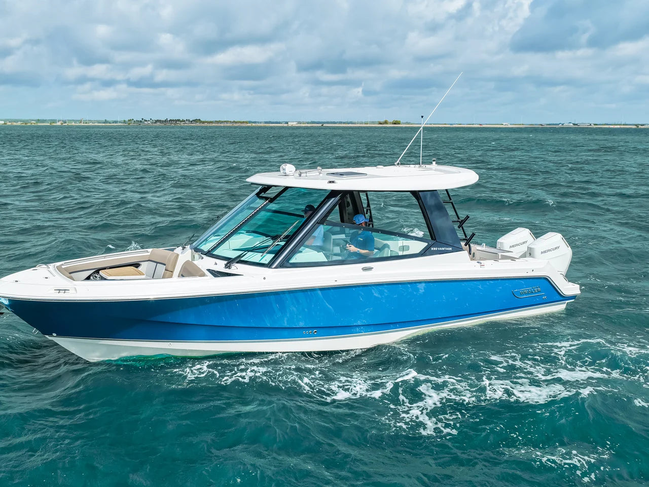 2026 Boston Whaler 330 Vantage 33.0 feet, Clearwater, Florida #6