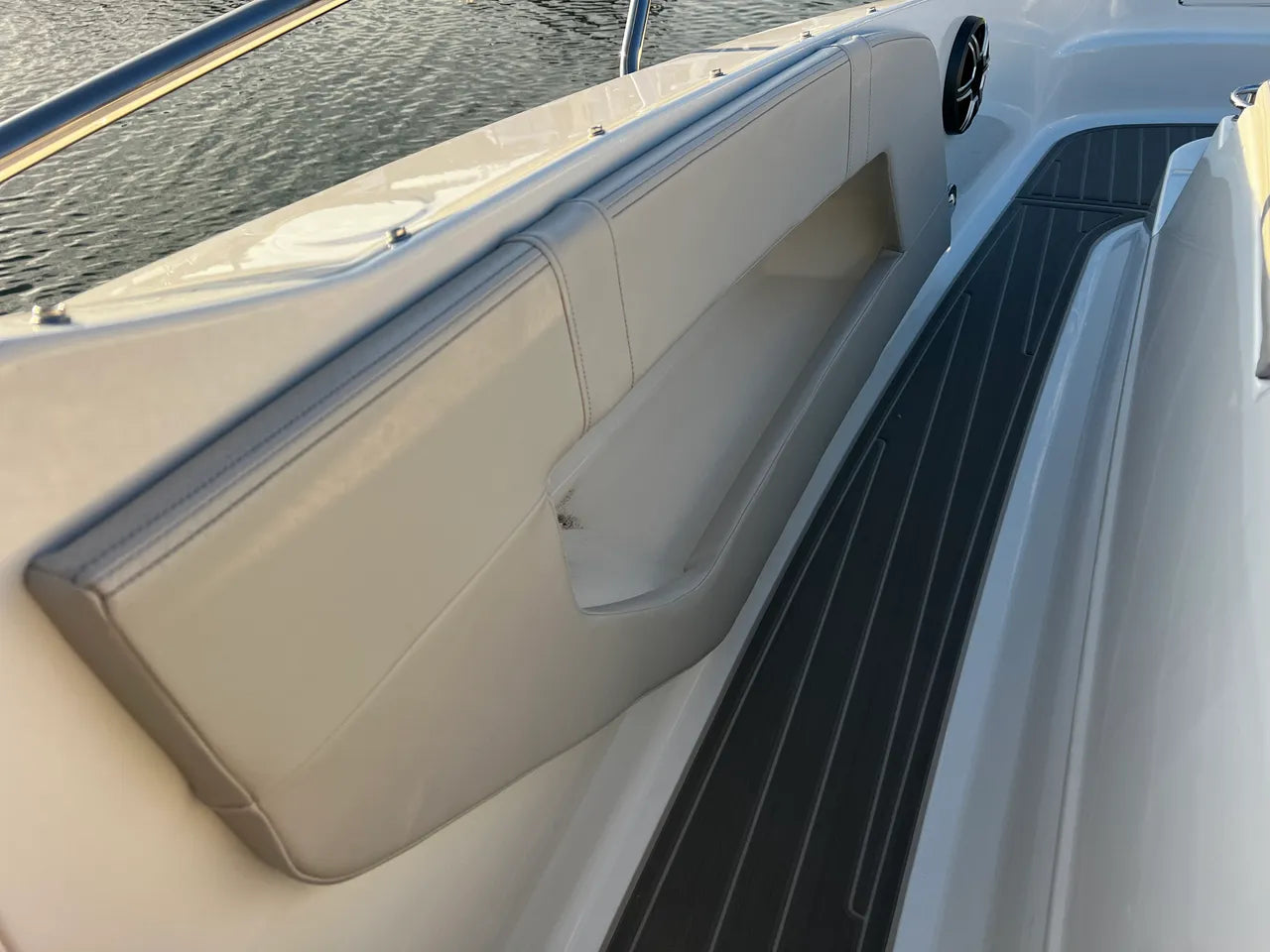 2026 Sea Ray Sundancer 320 Outboard 32.0 feet, Clearwater, Florida #45
