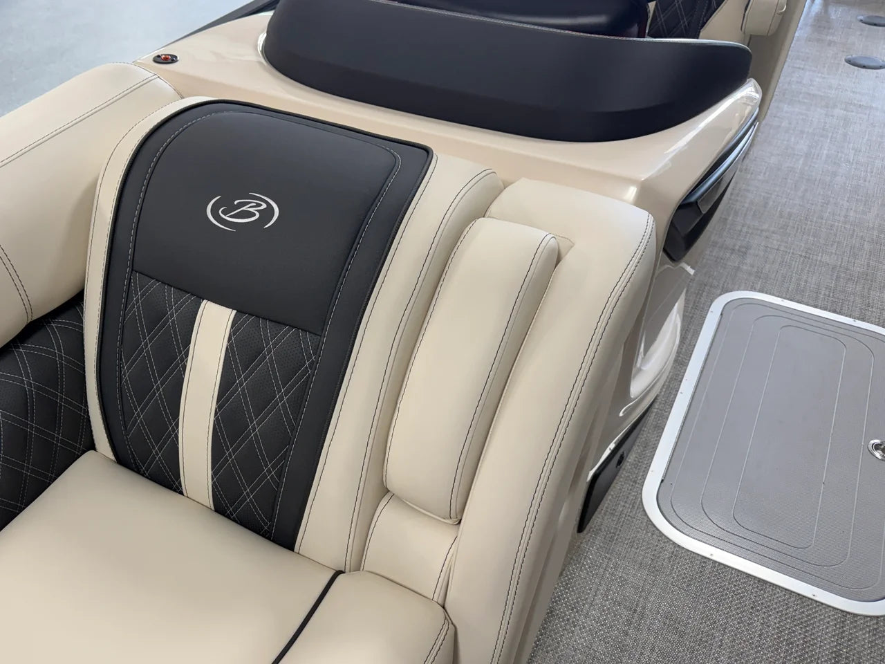 2027 Barletta LUSSO23QCSS 23.0 feet, Clearwater, Florida #21