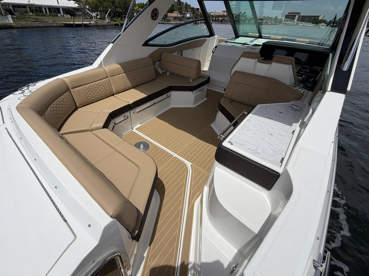 2026 Sea Ray Sundancer 320 Outboard 32.0 feet, Clearwater, Florida #24