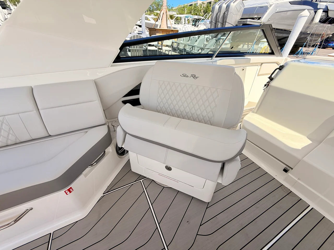 2026 Sea Ray SLX 400 Outboard 40.0 feet, Clearwater, Florida #57