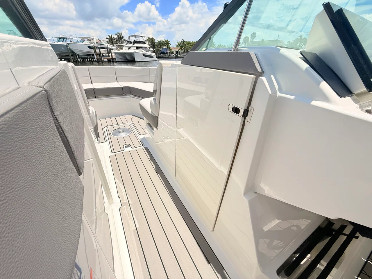 2026 Sea Ray SLX 310 Outboard 31.0 feet, Clearwater, Florida #68