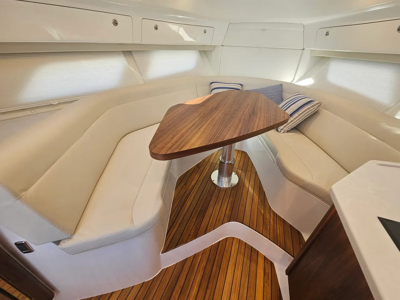 2026 Intrepid 438 EVOLUTION 43.0 feet, Clearwater, Florida #17
