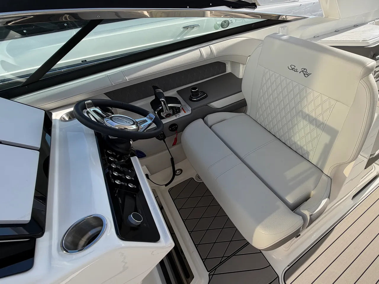 2026 Sea Ray SLX 310 Outboard 31.0 feet, Clearwater, Florida #15