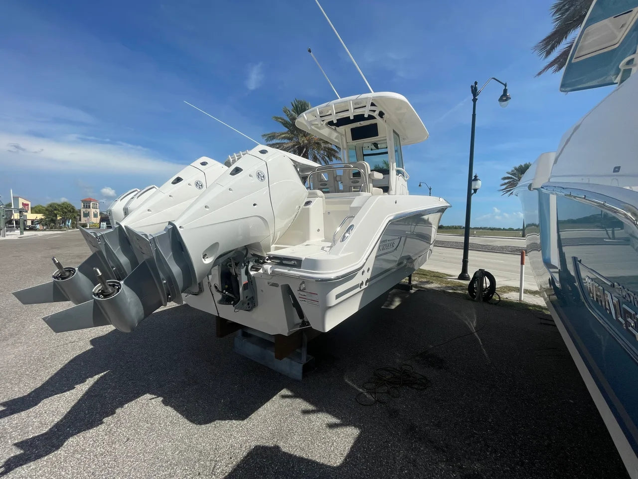 2026 Boston Whaler 250 Outrage 25.0 feet, Clearwater, Florida #4
