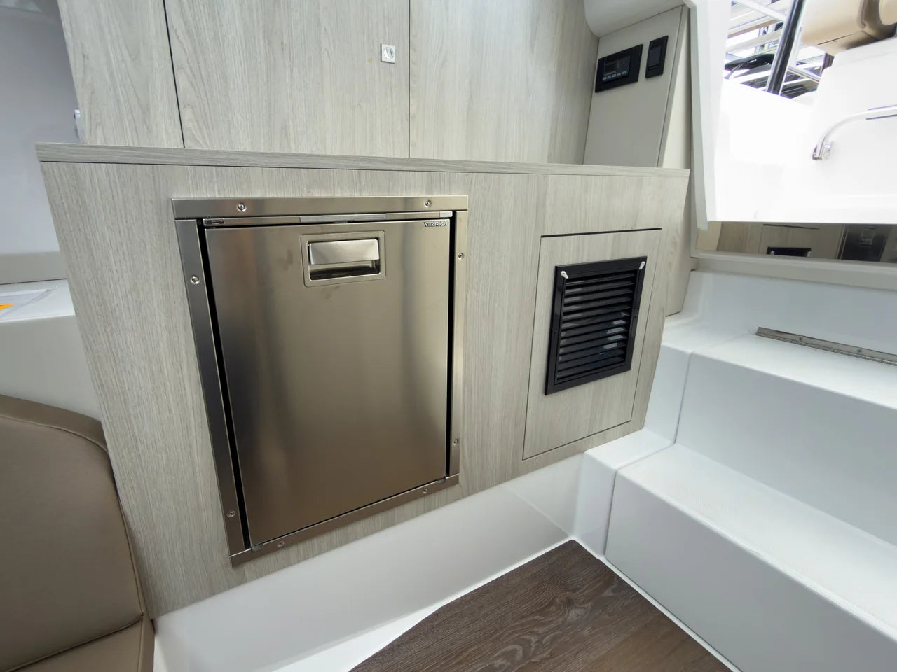 2026 Cruisers Yachts 38 VTR 38.0 feet, Clearwater, Florida #20
