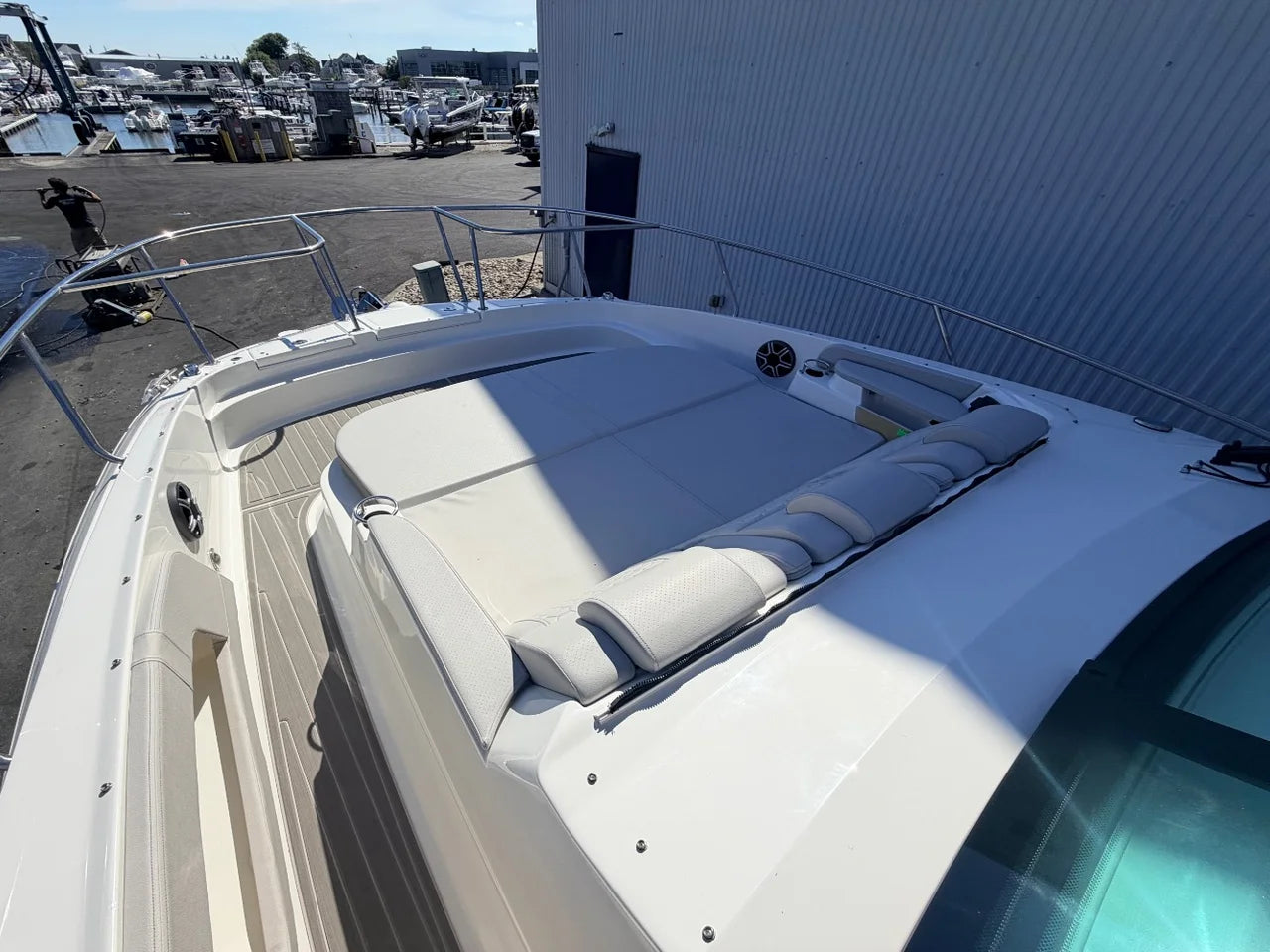 2026 Sea Ray Sundancer 320 Outboard 32.0 feet, Clearwater, Florida #31