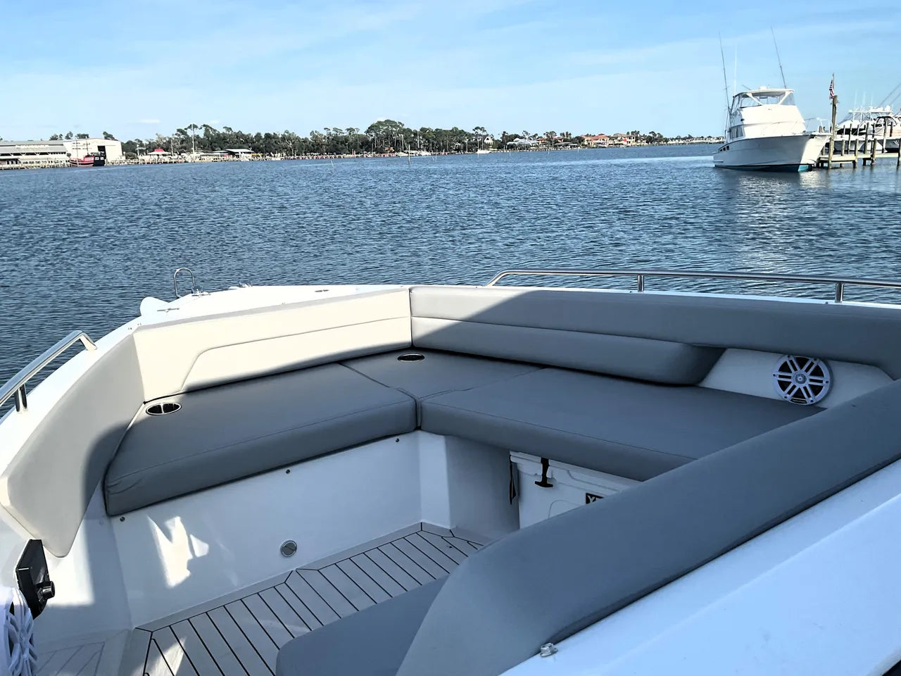2026 Cruisers Yachts 38 VTR 38.0 feet, Clearwater, Florida #20