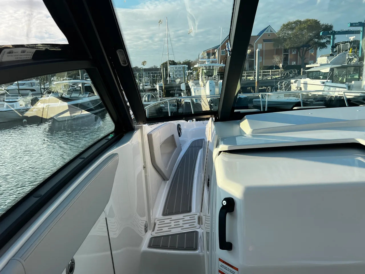 2026 Sea Ray Sundancer 320 Outboard 32.0 feet, Clearwater, Florida #37