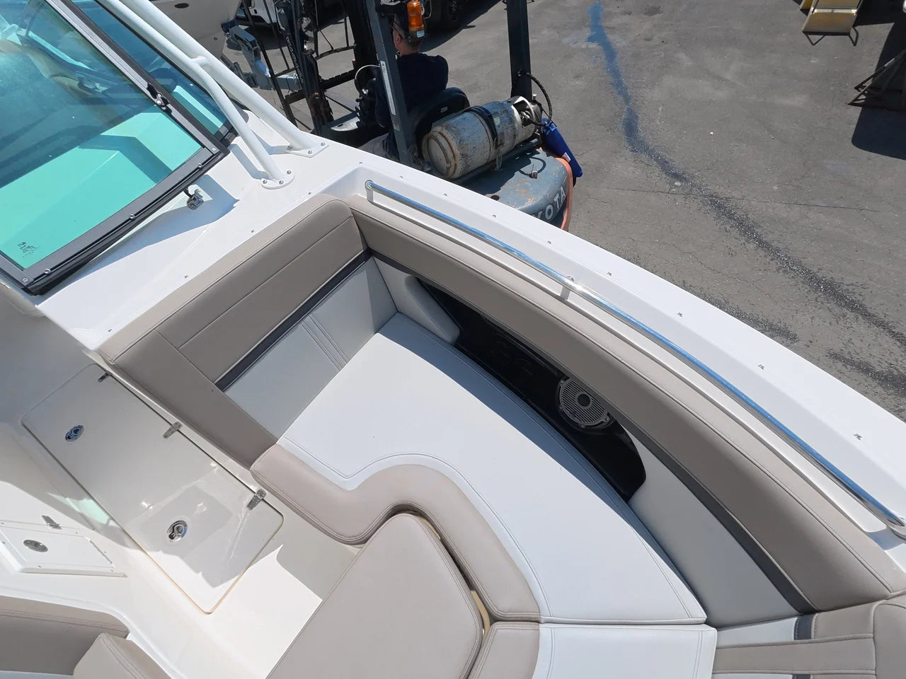 2026 Boston Whaler 240 Vantage 24.0 feet, Clearwater, Florida #33