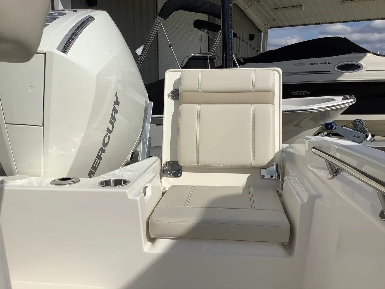2026 Boston Whaler 220 Dauntless 22.0 feet, Clearwater, Florida #14