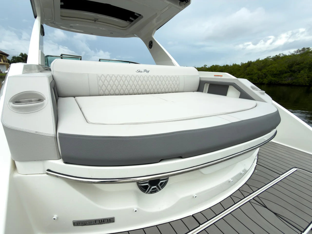 2027 Sea Ray SLX 310 Outboard 31.0 feet, Clearwater, Florida #7