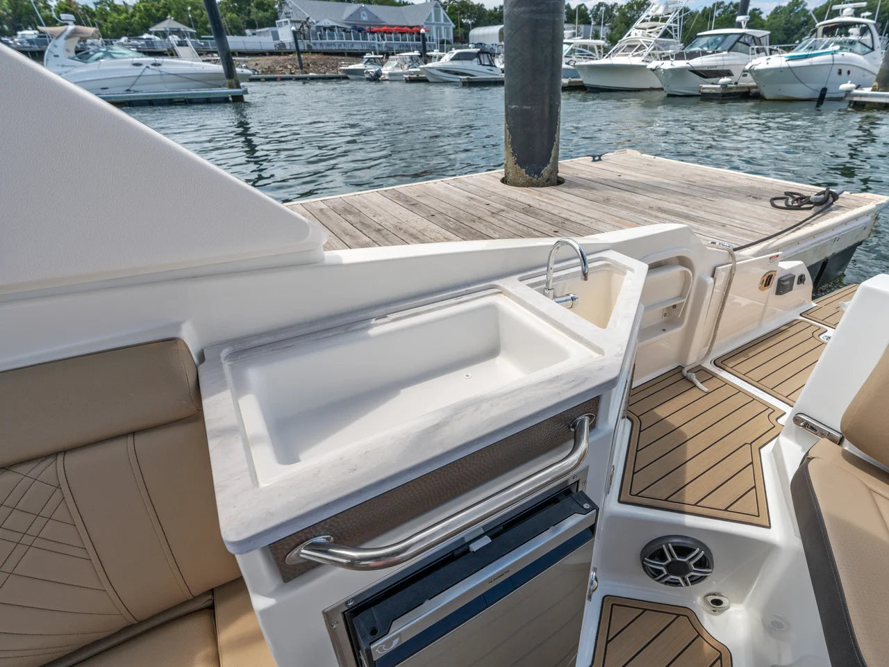2026 Sea Ray SDX 290 Outboard 29.0 feet, Clearwater, Florida #8
