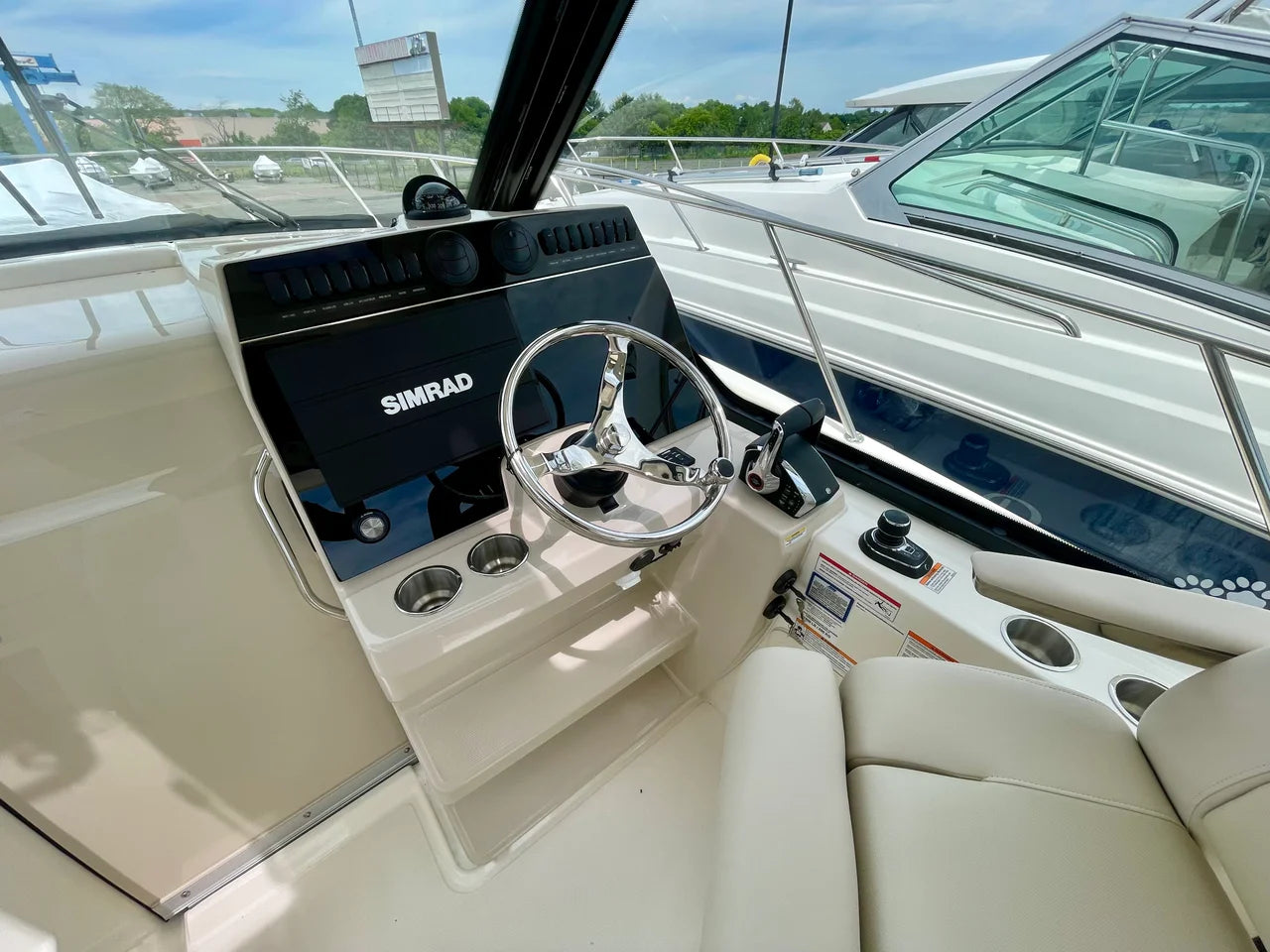 2026 Boston Whaler 325 Conquest 32.0 feet, Clearwater, Florida #16