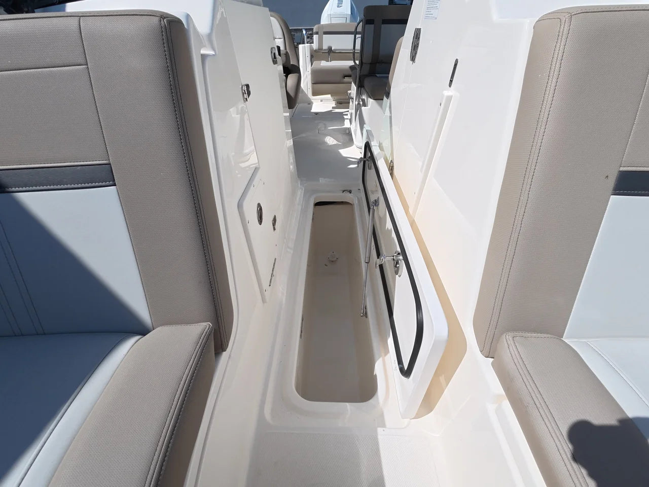 2026 Boston Whaler 240 Vantage 24.0 feet, Clearwater, Florida #32
