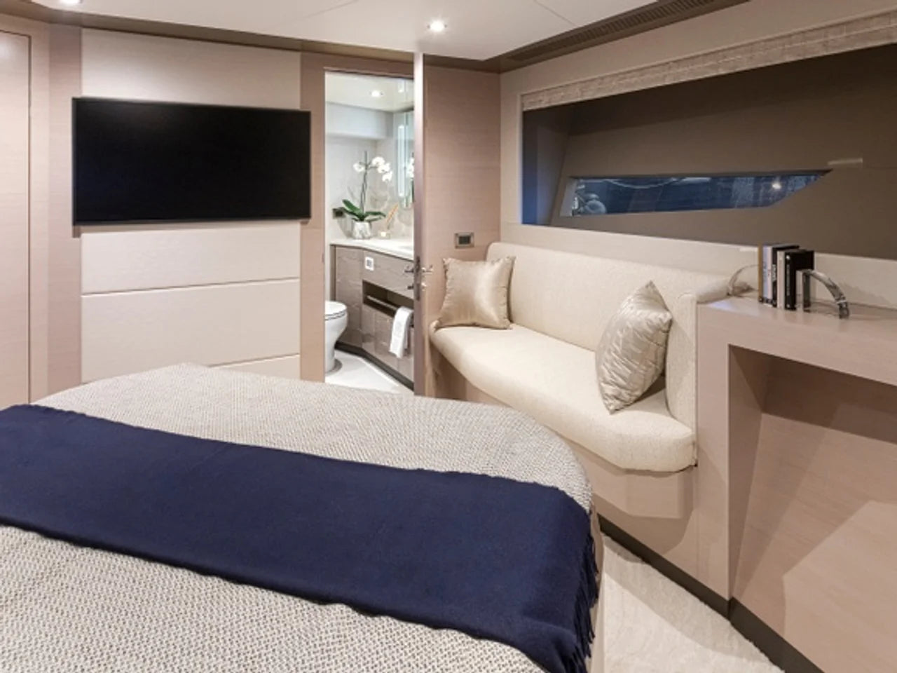 2027 Ocean Alexander 27R 93.0 feet, Clearwater, Florida #76
