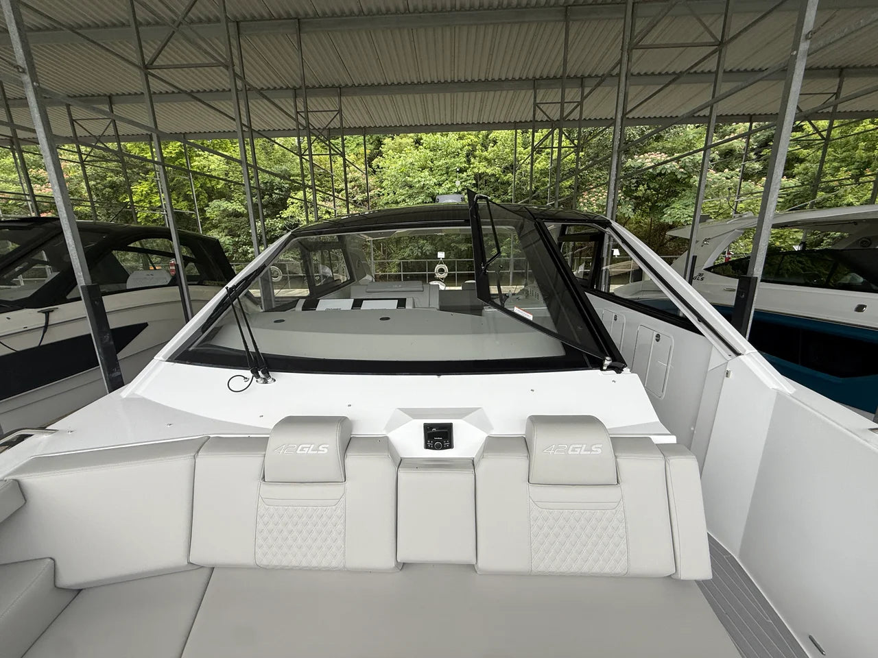 2027 Cruisers Yachts 42 GLS Outboard 42.0 feet, Clearwater, Florida #13