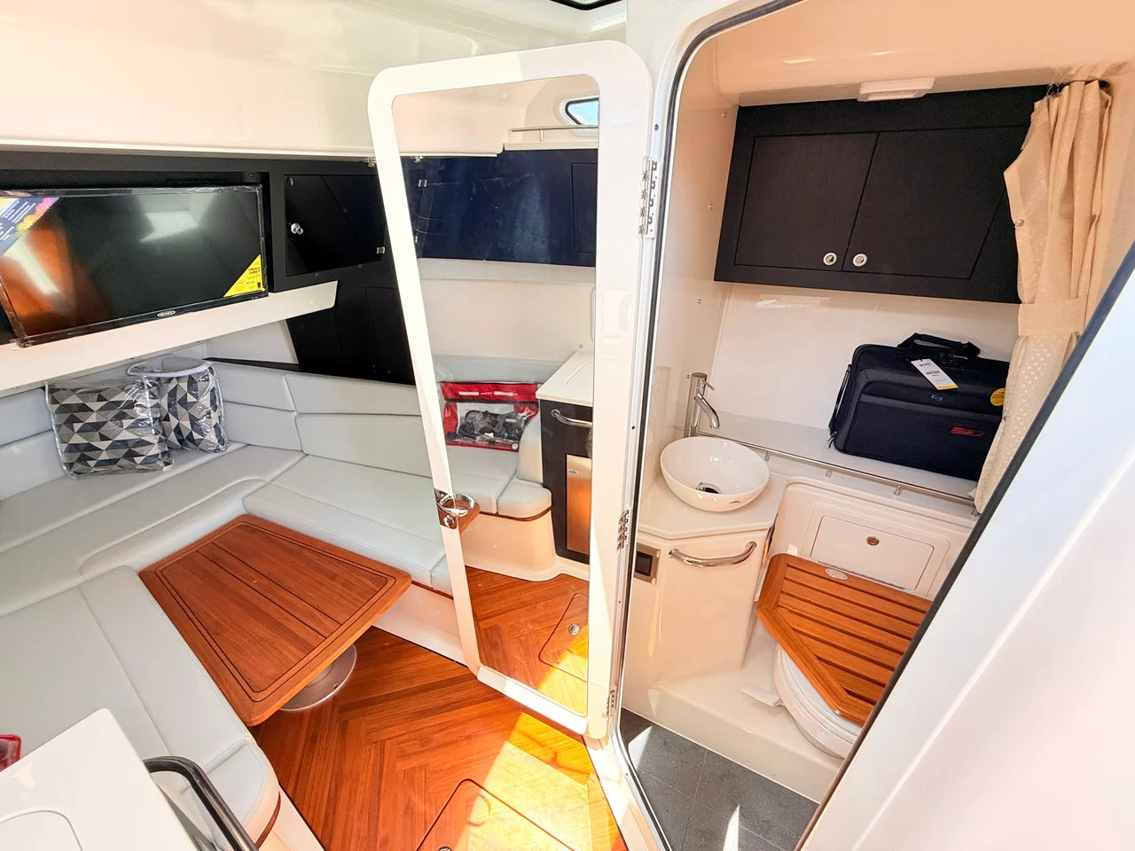 2026 Boston Whaler 380 Realm 38.0 feet, Clearwater, Florida #28