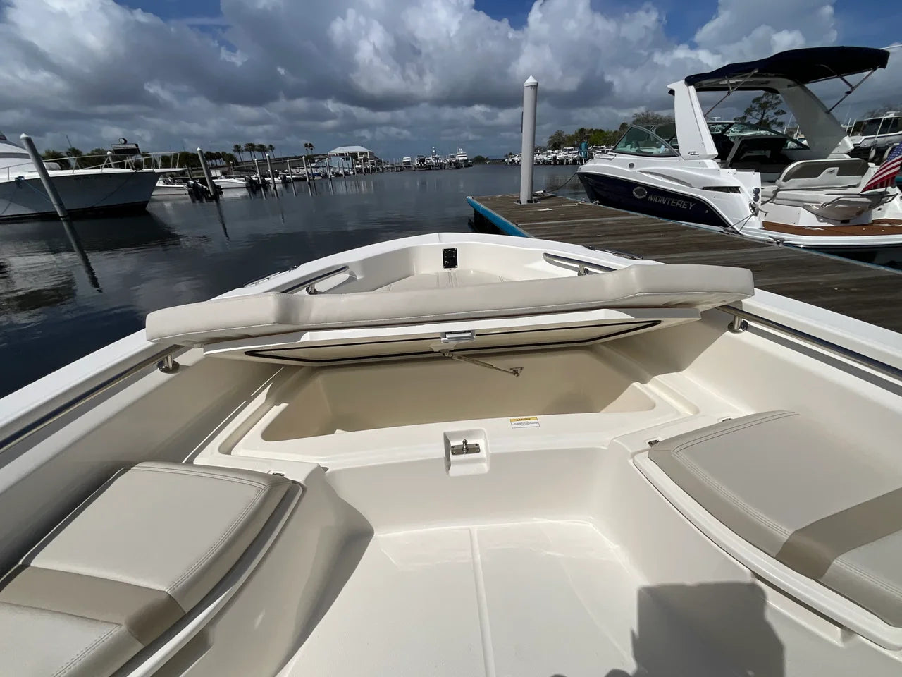 2026 Boston Whaler 250 Dauntless 25.0 feet, Clearwater, Florida #25