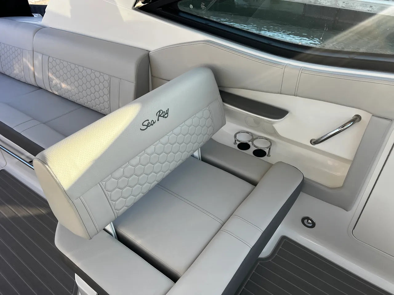 2026 Sea Ray Sundancer 320 Outboard 32.0 feet, Clearwater, Florida #21