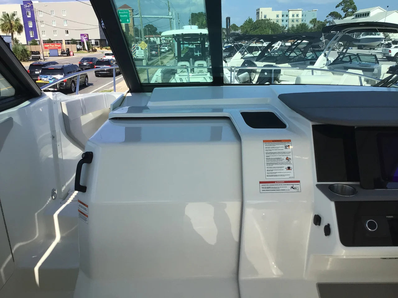 2026 Sea Ray Sundancer 320 Outboard 32.0 feet, Clearwater, Florida #10