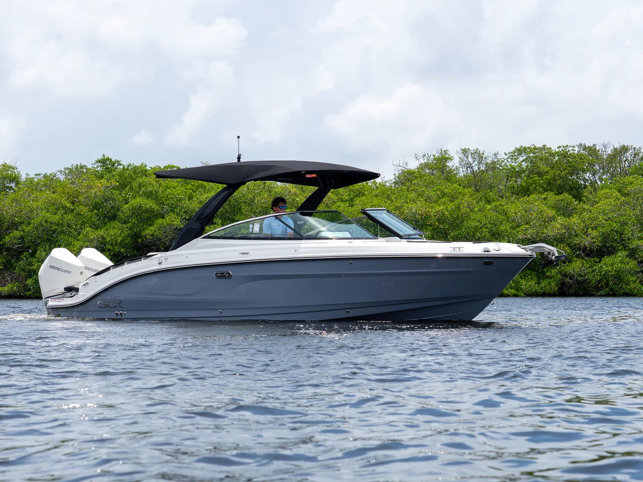 2027 Sea Ray SLX 280 Outboard 28.0 feet, Clearwater, Florida #1