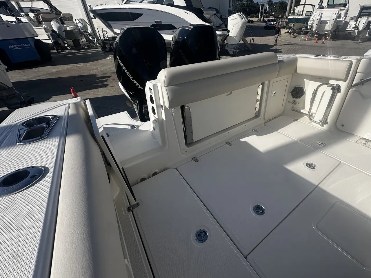 2026 Boston Whaler 280 Outrage 28.0 feet, Clearwater, Florida #9
