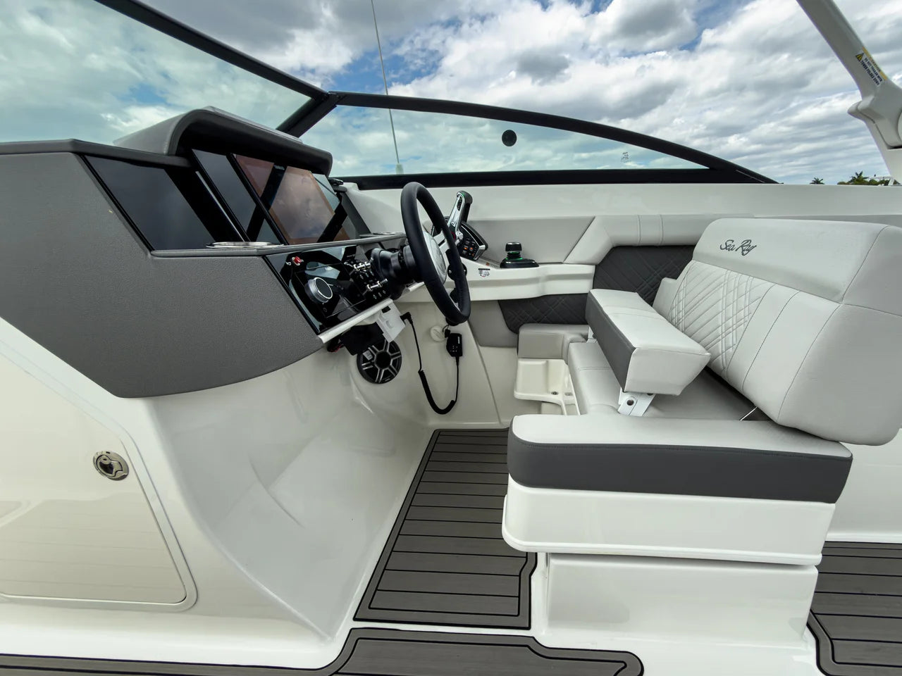 2026 Sea Ray SDX 290 Outboard 29.0 feet, Clearwater, Florida #11