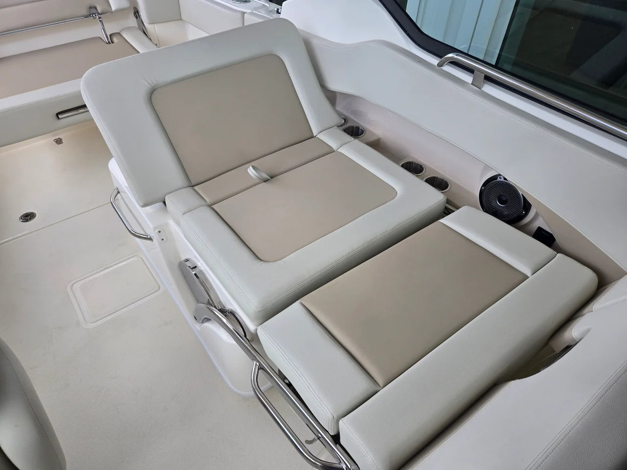 2026 Boston Whaler 240 Vantage 24.0 feet, Clearwater, Florida #9