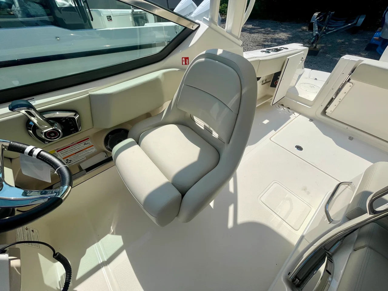 2026 Boston Whaler 240 Vantage 24.0 feet, Clearwater, Florida #12