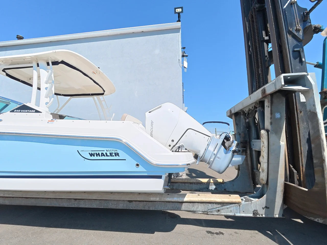 2026 Boston Whaler 240 Vantage 24.0 feet, Clearwater, Florida #3