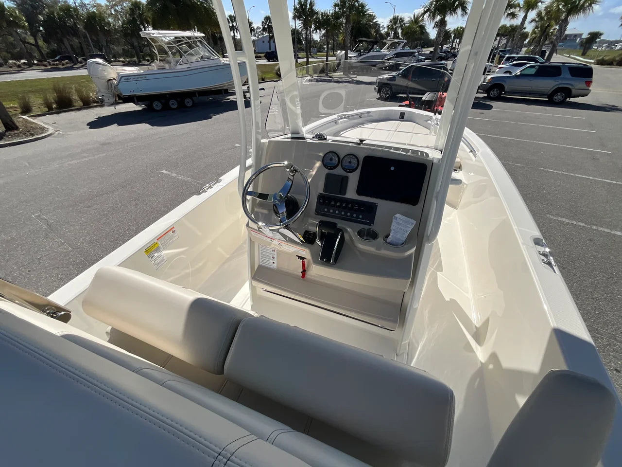2026 Boston Whaler 250 Dauntless 25.0 feet, Clearwater, Florida #6