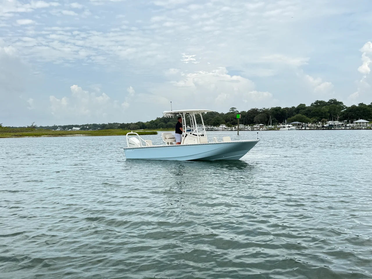 2027 Boston Whaler 210 Montauk 21.0 feet, Clearwater, Florida #1