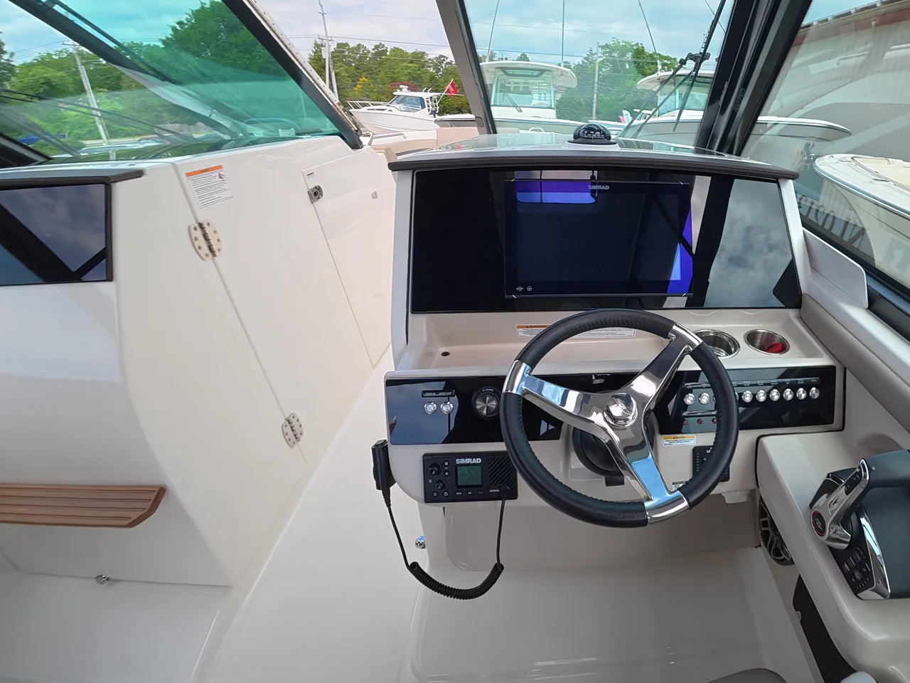2025 Boston Whaler 330 Vantage 33.0 feet, Clearwater, Florida #29