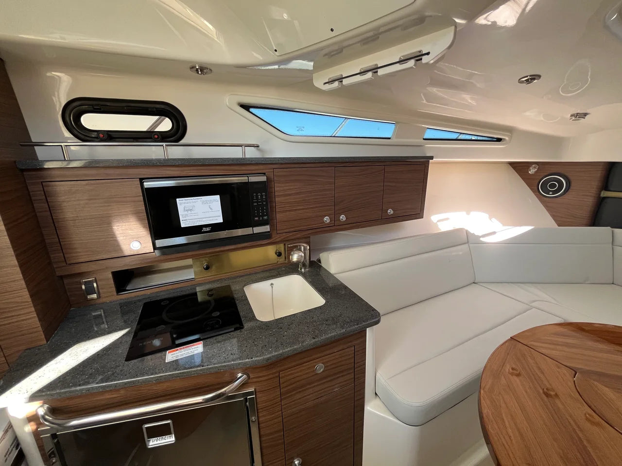 2026 Boston Whaler 325 Conquest 32.0 feet, Clearwater, Florida #29