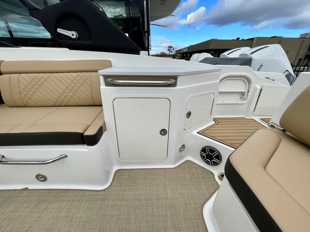 2026 Sea Ray SDX 290 Outboard 29.0 feet, Clearwater, Florida #5