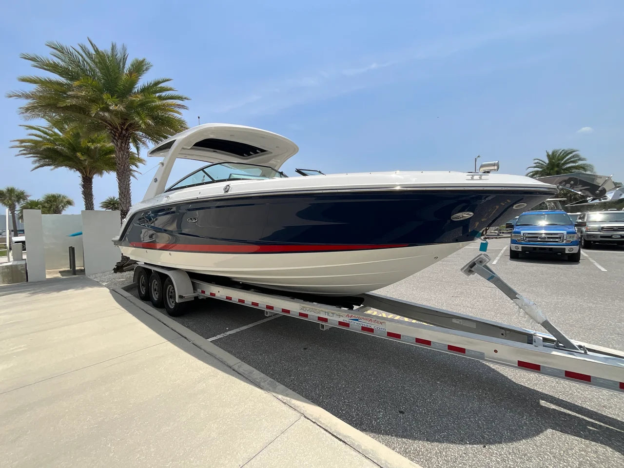 2027 Sea Ray SLX 310 Outboard 31.0 feet, Clearwater, Florida #3