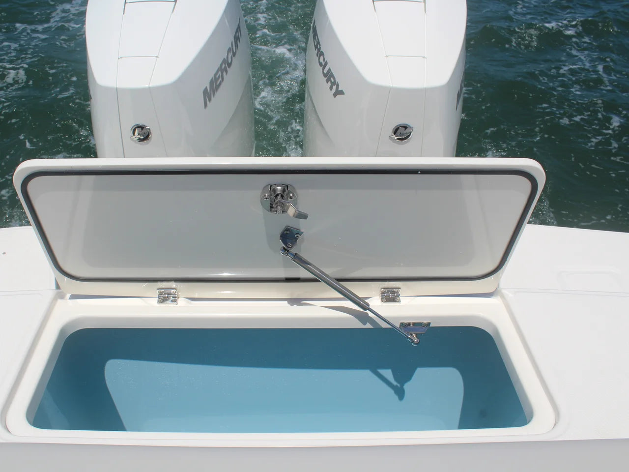 2026 Boston Whaler 330 Outrage 33.0 feet, Clearwater, Florida #12