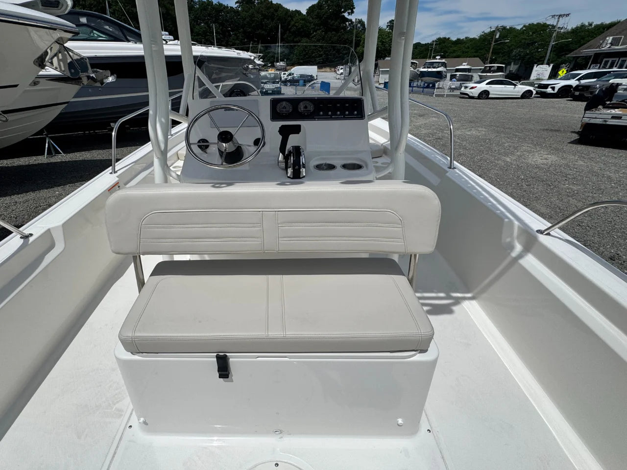 2026 Boston Whaler 190 Montauk 19.0 feet, Clearwater, Florida #9