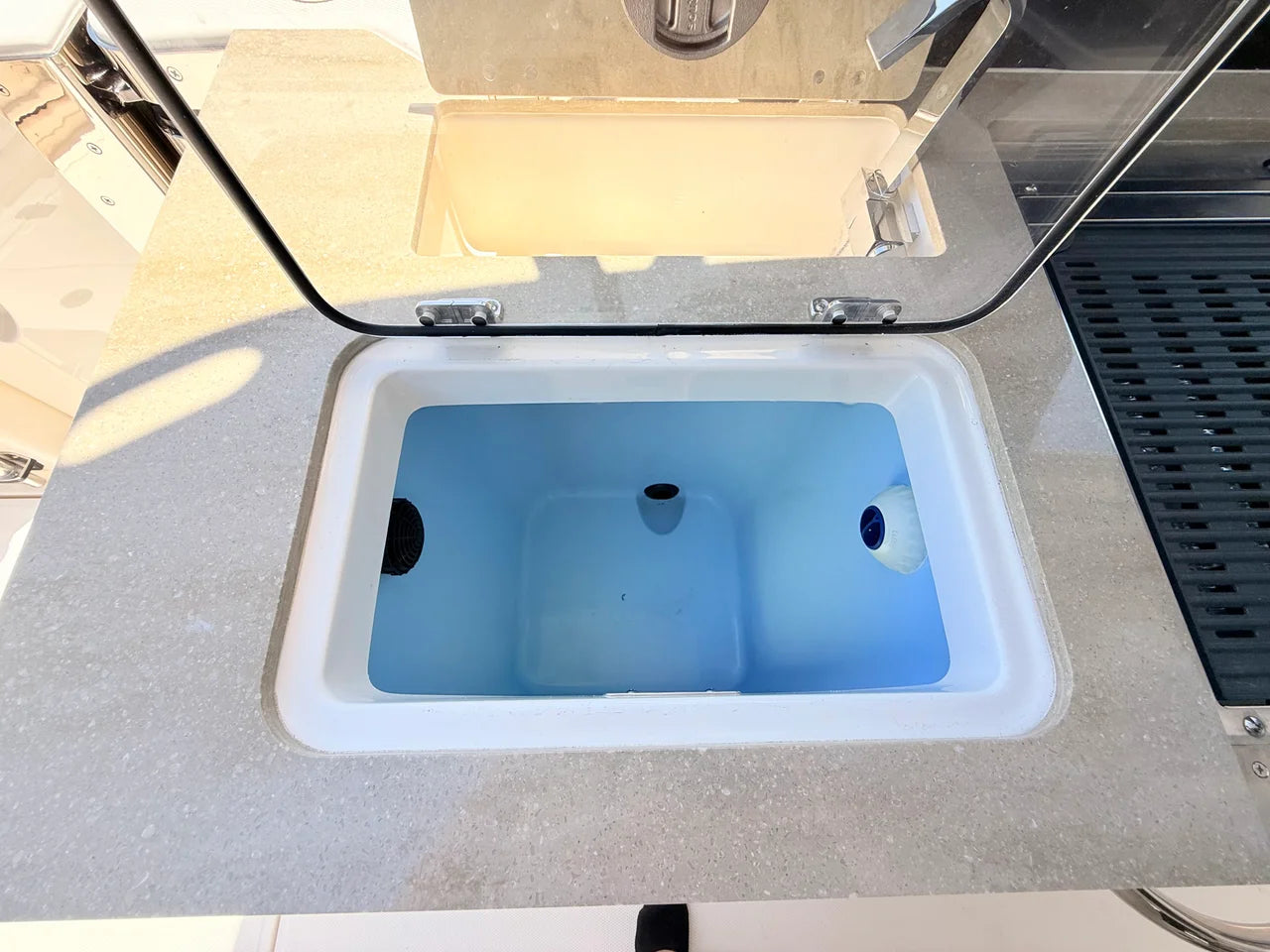 2026 Boston Whaler 380 Realm 38.0 feet, Clearwater, Florida #41