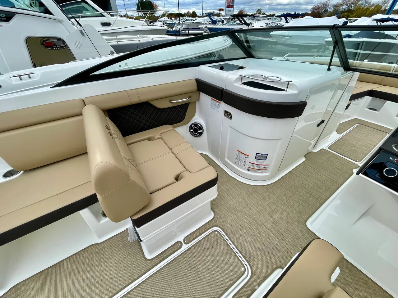 2026 Sea Ray SDX 290 Outboard 29.0 feet, Clearwater, Florida #11