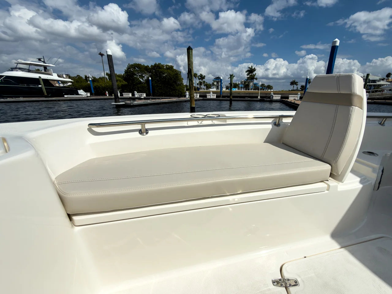 2026 Boston Whaler 280 Dauntless 28.0 feet, Clearwater, Florida #17