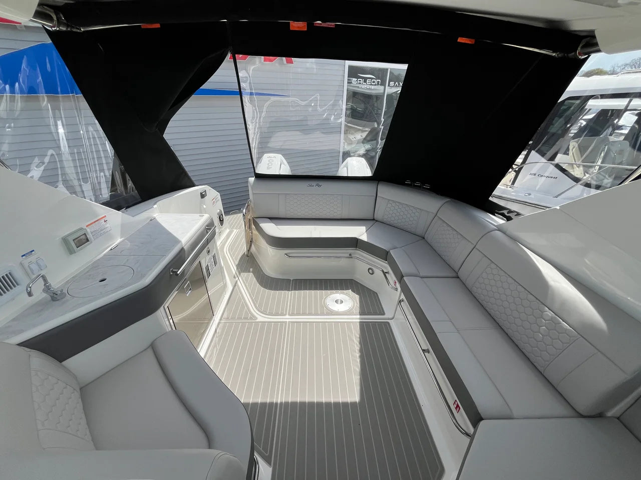 2026 Sea Ray Sundancer 320 Outboard 32.0 feet, Clearwater, Florida #11