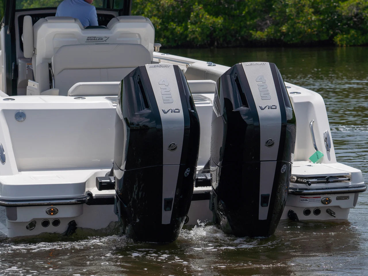 2026 Boston Whaler 330 Outrage 33.0 feet, Clearwater, Florida #5