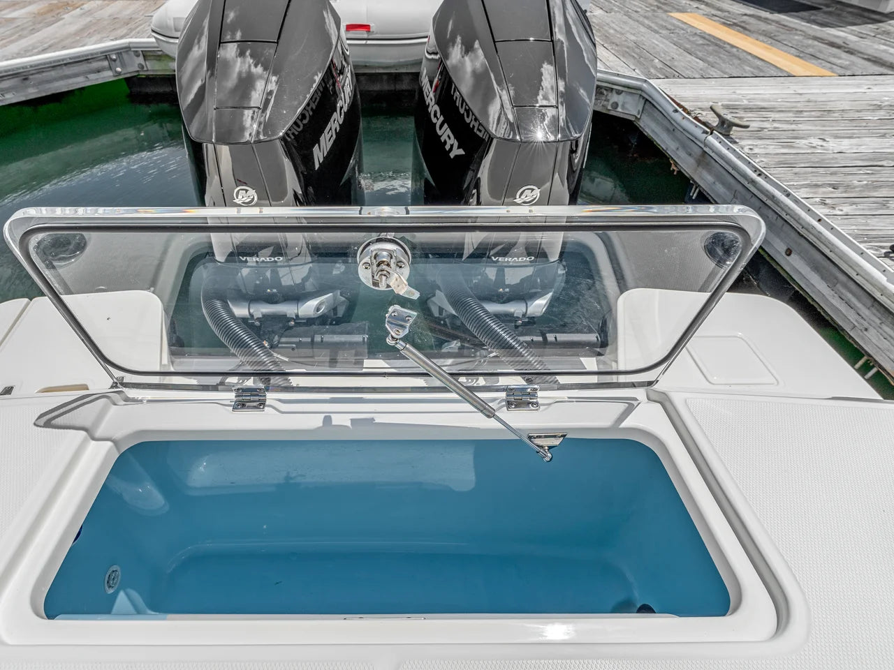 2026 Boston Whaler 330 Outrage 33.0 feet, Clearwater, Florida #9